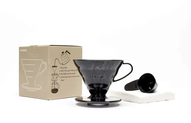 Hario V60 Siyah Dripper 02 (Plastik) ve Filtre Kağıdı